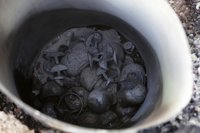 HRW denuncia el uso de bombas de racimo en operaciones conjuntas de Siria y Rusia