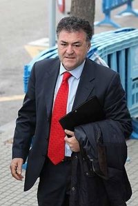 Pepote Ballester atribuye a Matas las directrices para "vestir el santo" y manipular actas