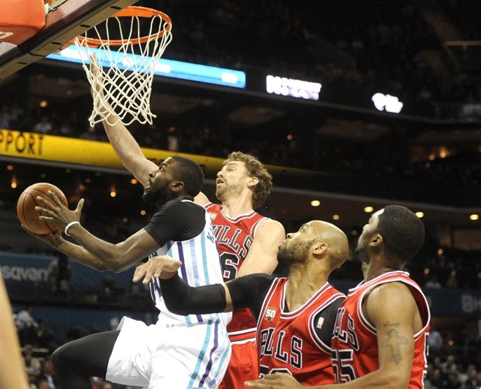 Pau Gasol en el Chicago Bulls - Charlotte Hornets
