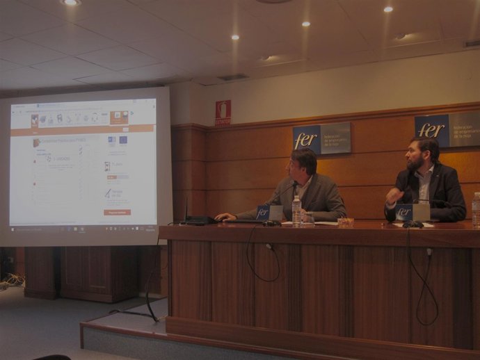 Fernández y Del Rincón explican los cursos