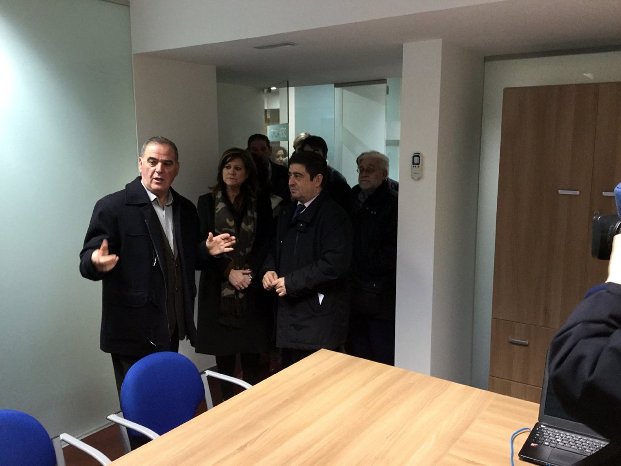 Visita al nuevo centro de servicios sociales de Quesada