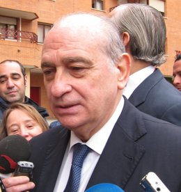 El ministro del Interior, Jorge Fernández, en Logroño