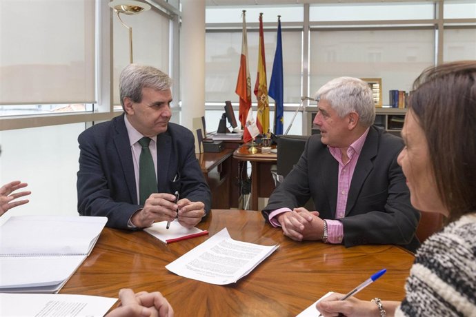 El consejero y el alcalde