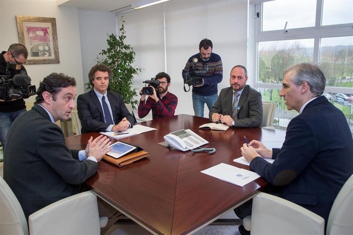 13,00 h.-         O conselleiro de Economía, Emprego e Industria, Francisco Cond