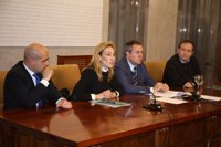 Junta apoya un programa piloto de cooperativas de servicio público en pueblos