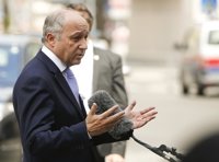 Laurent Fabius anuncia su salida del Gobierno de Hollande