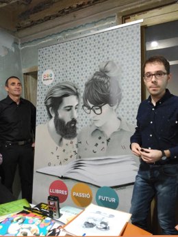 Gonçal López-Pampló y Josep Gregori en la presentación de los 30 años de Bromera