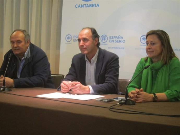 Javier Fernández, Ignacio Diego y Ana Madrazo