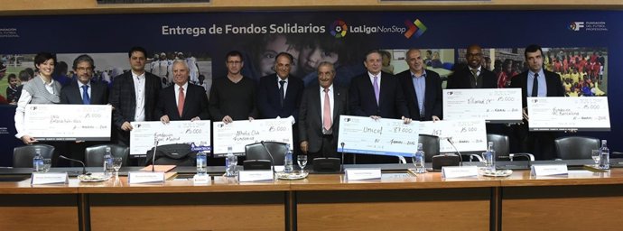Entrega de los fondos recaudados por LaLigaNonStop