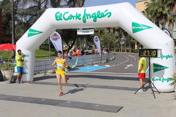 Ganador de la I Carrera Popular UPO del Run Academy