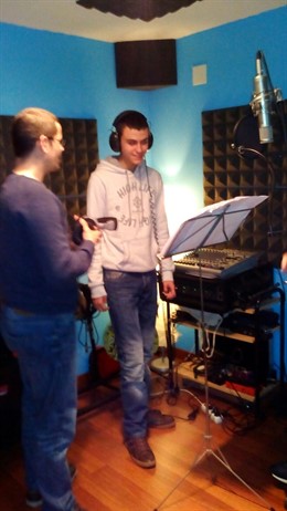 Roberto Álvarez, menor con autismo que prepara su primer disco. 