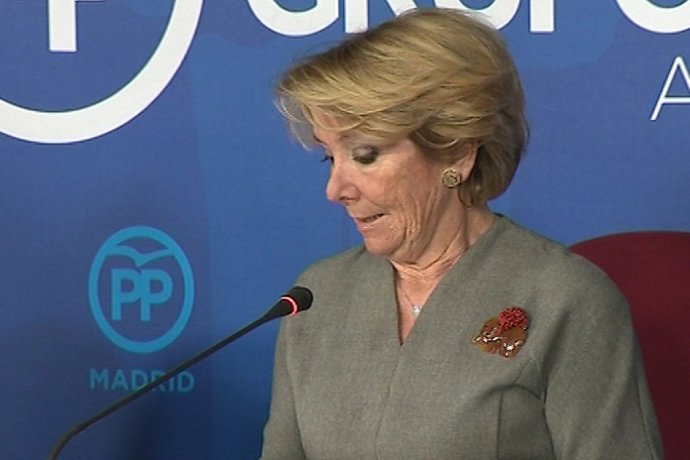 Aguirre se juega cinco euros por el cese de Mayer