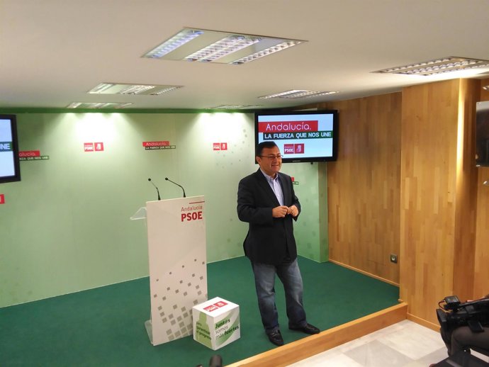 Heredia psoe rueda de prensa alhaurín el grande 