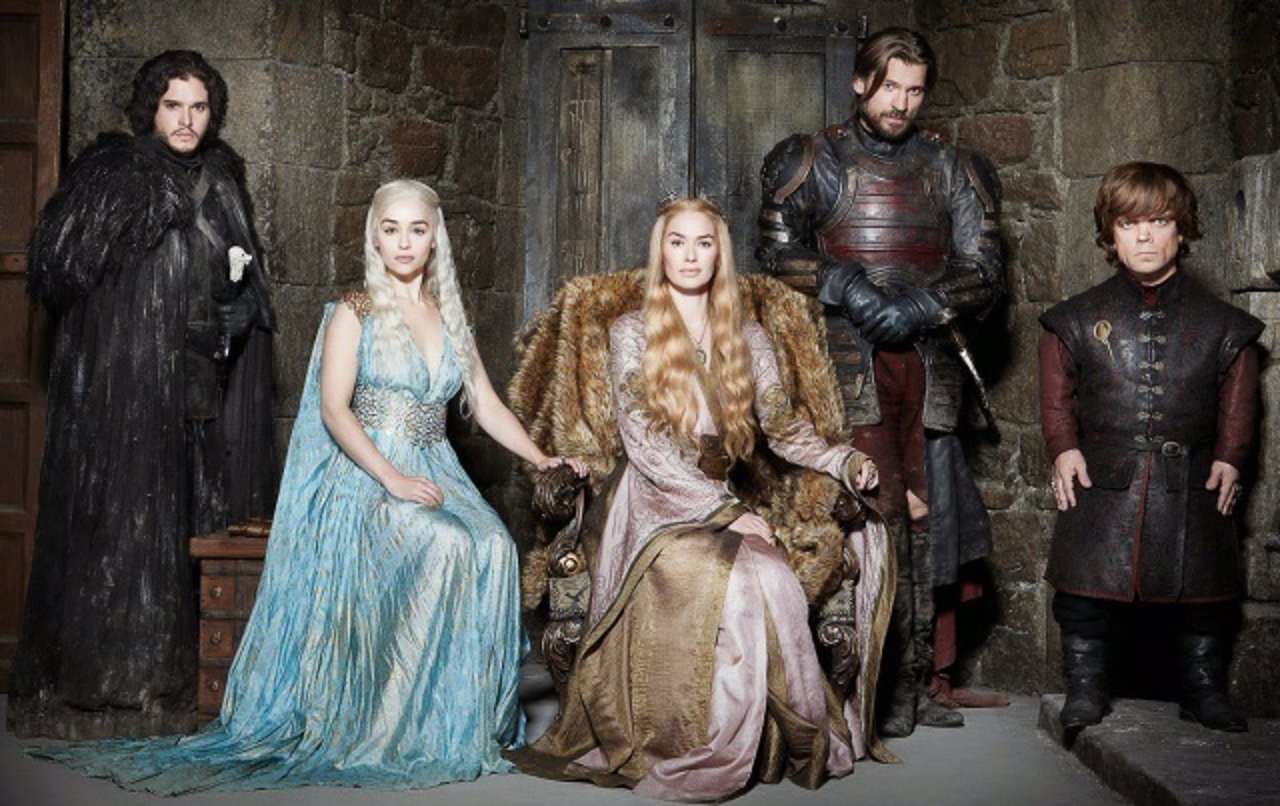Jon Nieve, Daennerys y los Lannister en Juego de tronos