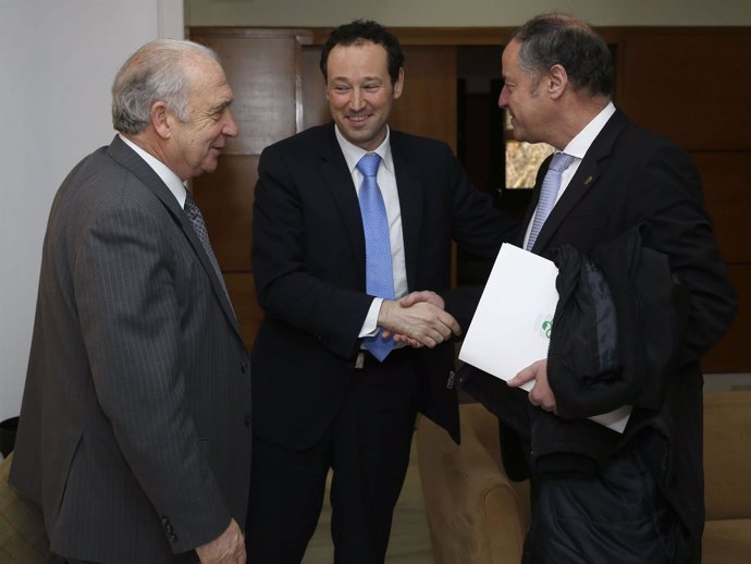 Vicente Gotor, Guillermo Martínez y el rector de Vigo, Salustiano Mato