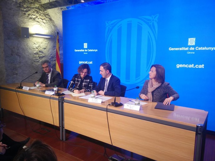 La consellera M.Ruiz y J.Polanco