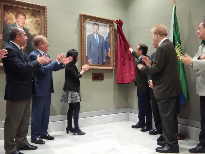 Descubrimiento del retrato de Antonio Castro