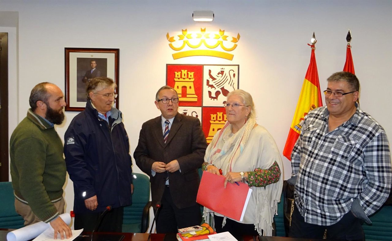 De izq a drcha, Díez, Ordóñez, López-Escobar, Sanz y Palomares