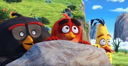 Nuevo tráiler de Angry Birds, la película: Red y sus amigos visitan al águila  poderosa