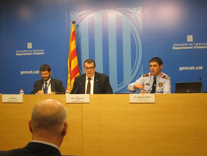 Conseller Jordi Jané, dtor.Mossos Albert Batlle, comisario jefe Josep L. Trapero