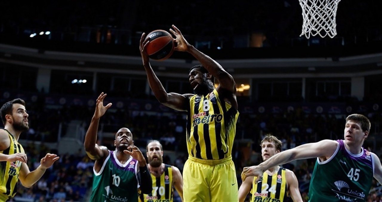 Unicaja choca con un gigante en Estambul