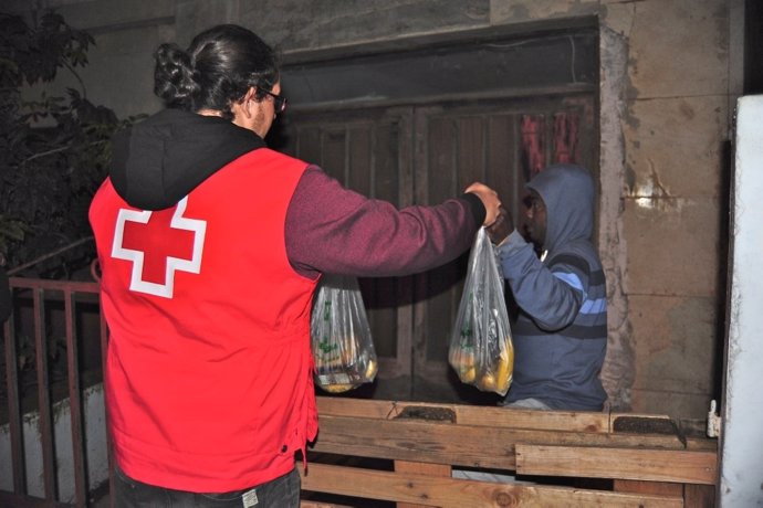 Unidad de Emergencia Social de Cruz Roja en La Laguna