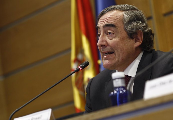 Juan Rosell en la presentación de un informe