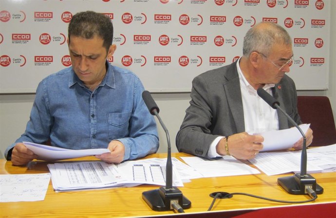 Vicente Andrés (izq) y Evelio Angulo minutos antes de la rueda de prensa