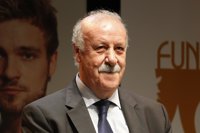 Del Bosque pide "ser generosos" en la elección de sede para la final de la Copa