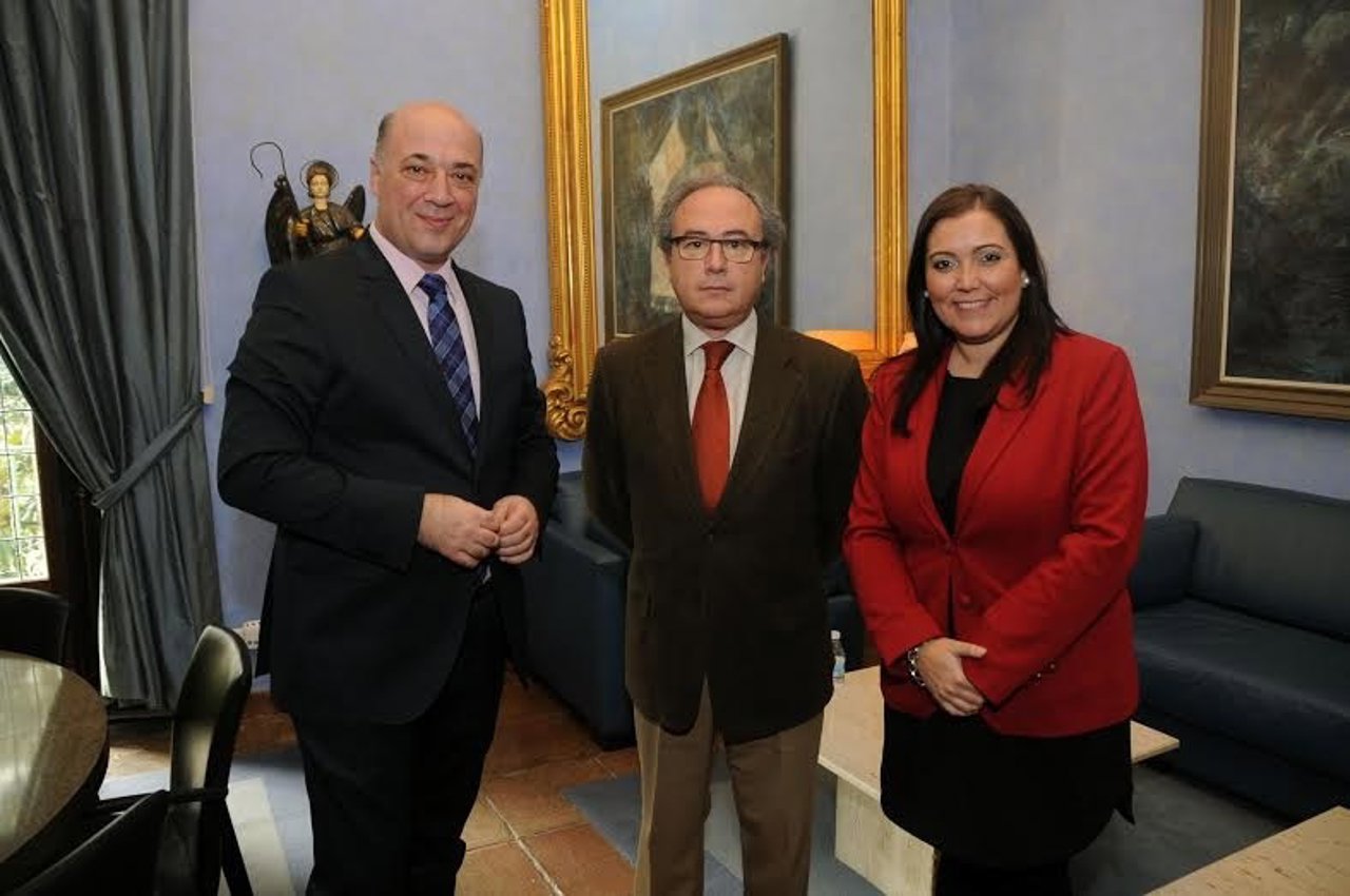 Antonio Ruiz (izda.) junto a Díaz y Carrillo durante la reunión mantenida
