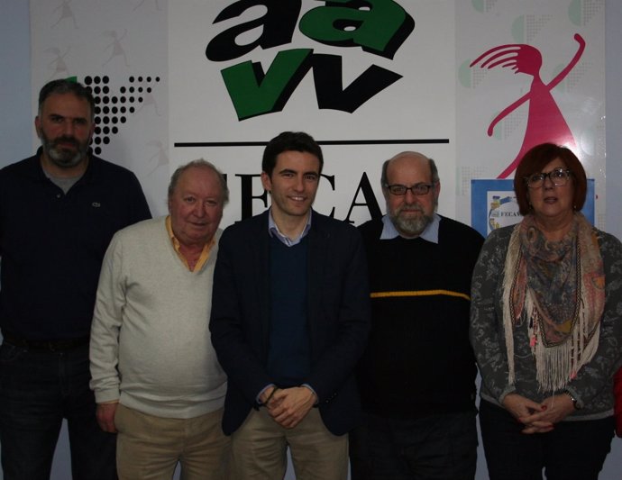 Pedro Casares con representantes de la FECAV