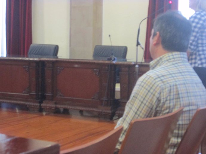 El acusado durante el juicio en la Audiencia de Jaén
