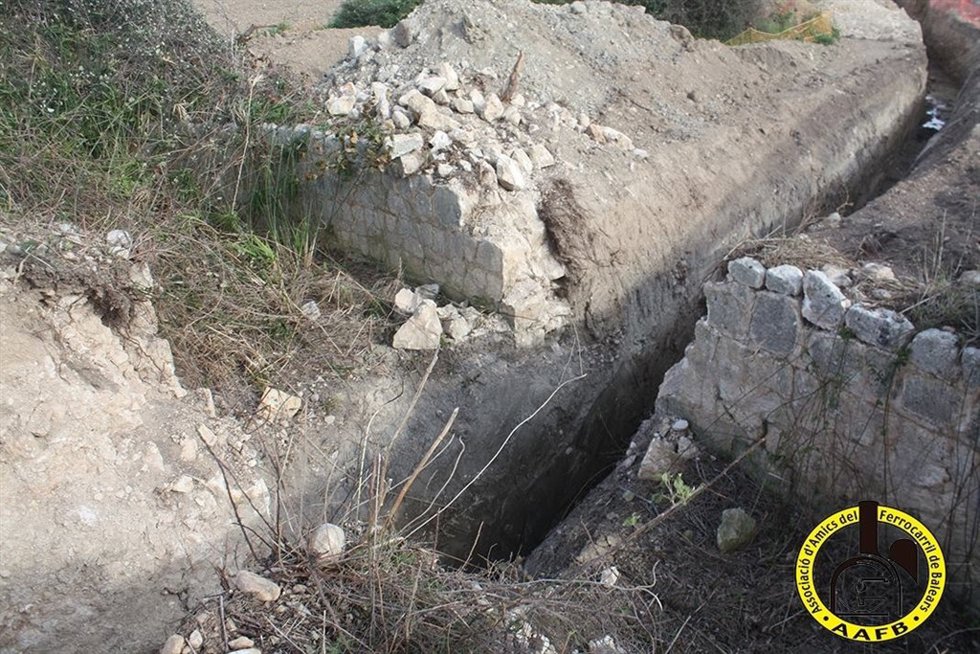 Denuncian la destrucción de un pontón del s XIX por unas obras