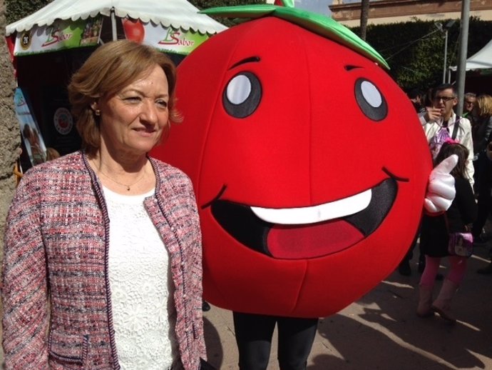 La consejera de Agricultura celebra el Día del Tomate