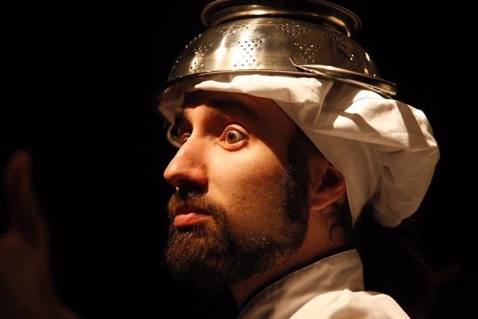 Alonso es protagonista de 'Don Quijote, una comedia gastronómica', 