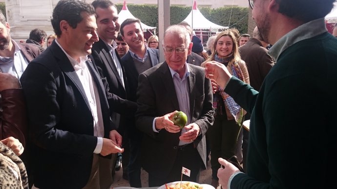 El alcalde de Almería participa en la celebración del Día del Tomate
