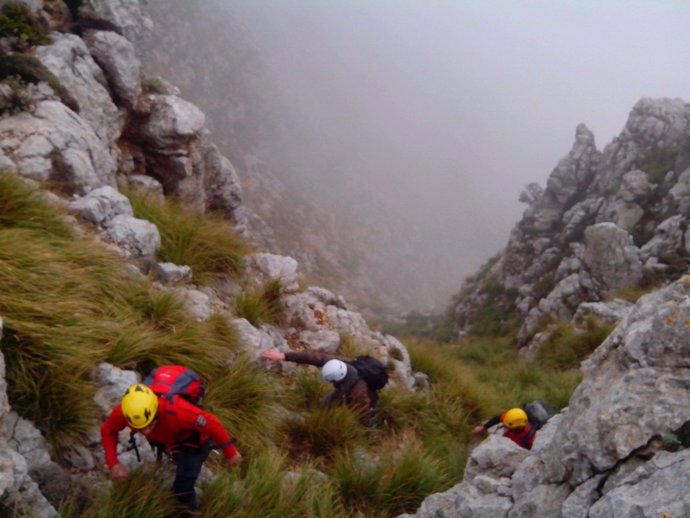 Los bomberos realizan un rescate de montaña en Mallorca