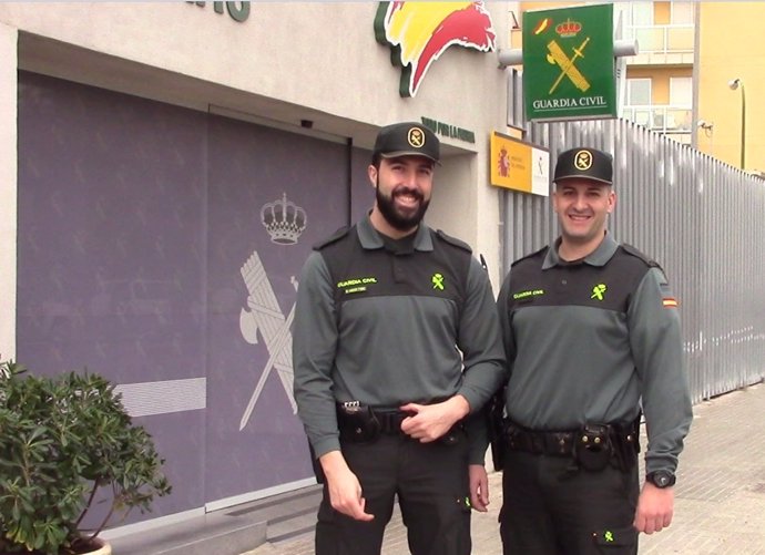 Dos guardias civiles salvan a un hombre de 73 años que había sufrido un infarto