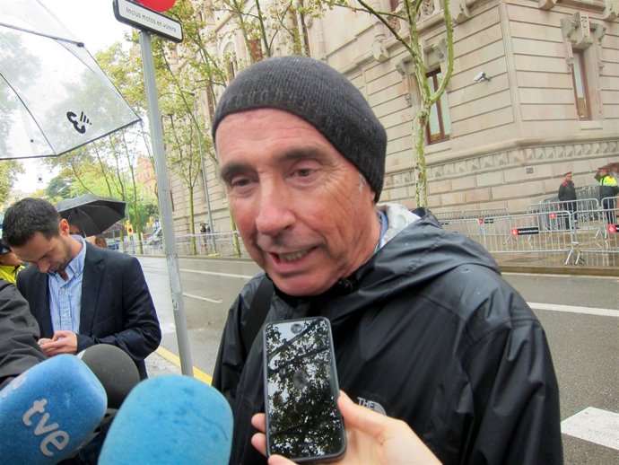  Lluís Llach