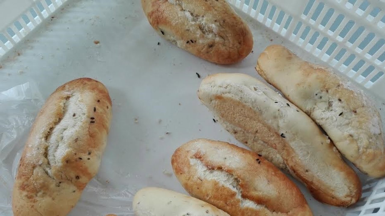 Bollos con excrementos de ratón en la cárcel de Albolote