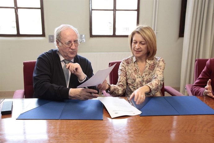 Convenio entre el CEU y Escuelas Católicas