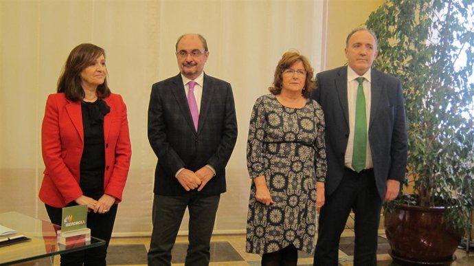 Iberdrola no cortará el suministro a familias en situación de emergencia social