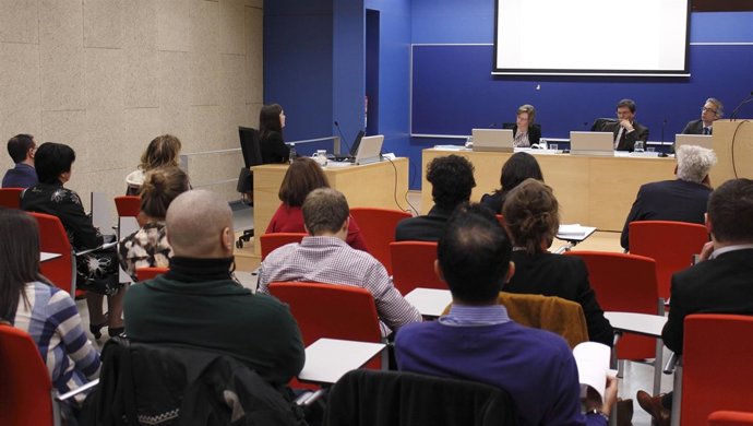 Más Tesis Aprobadas Por Estudiantes Extranjeros, Casi Un 35%