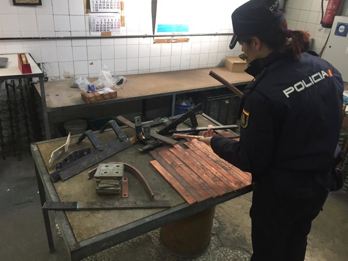 Dos detenidos por robar 400 kilos de cobre de una metalurgia