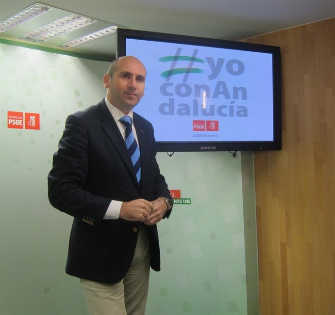 Francisco Conejo en rueda de prensa 