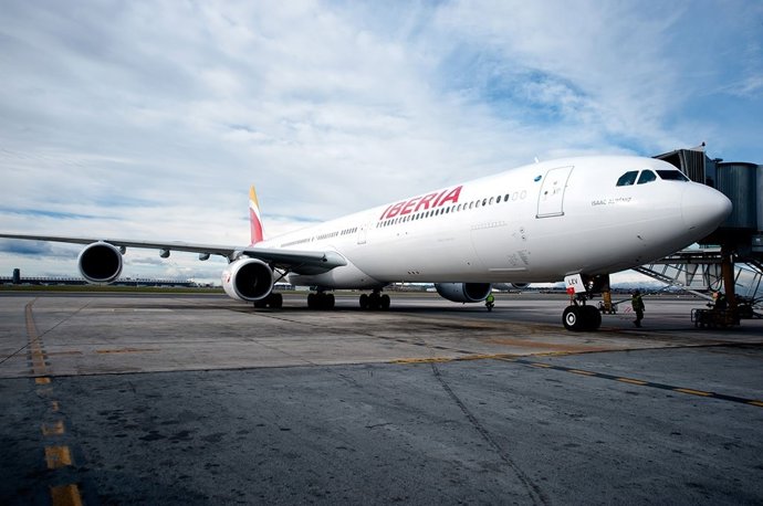 Primer A340-600 con la nueva marca de Iberia