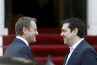 Tusk cree que expulsar a Grecia de Schengen "no resuelve ningún problema" pero pide más esfuerzos a Atenas