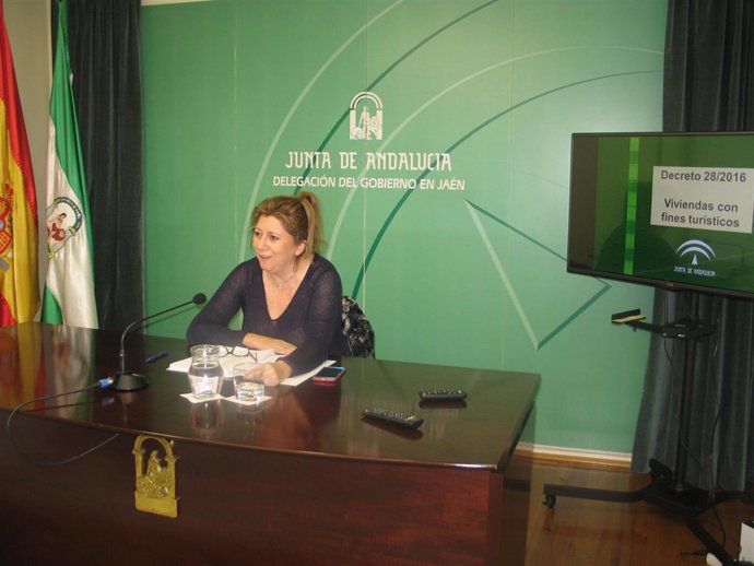 Pilar Salazar informa sobre el decreto de viviendas 