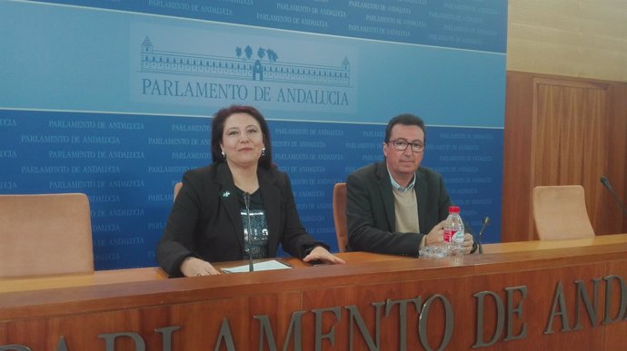 Carmen Crespo y Manuel Andrés González, hoy en rueda de prensa