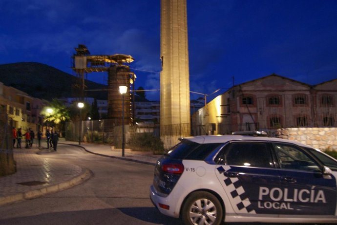 Entorno de la Fábrica del Pilar acordonado